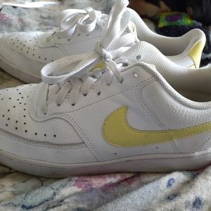 Nike court vision low